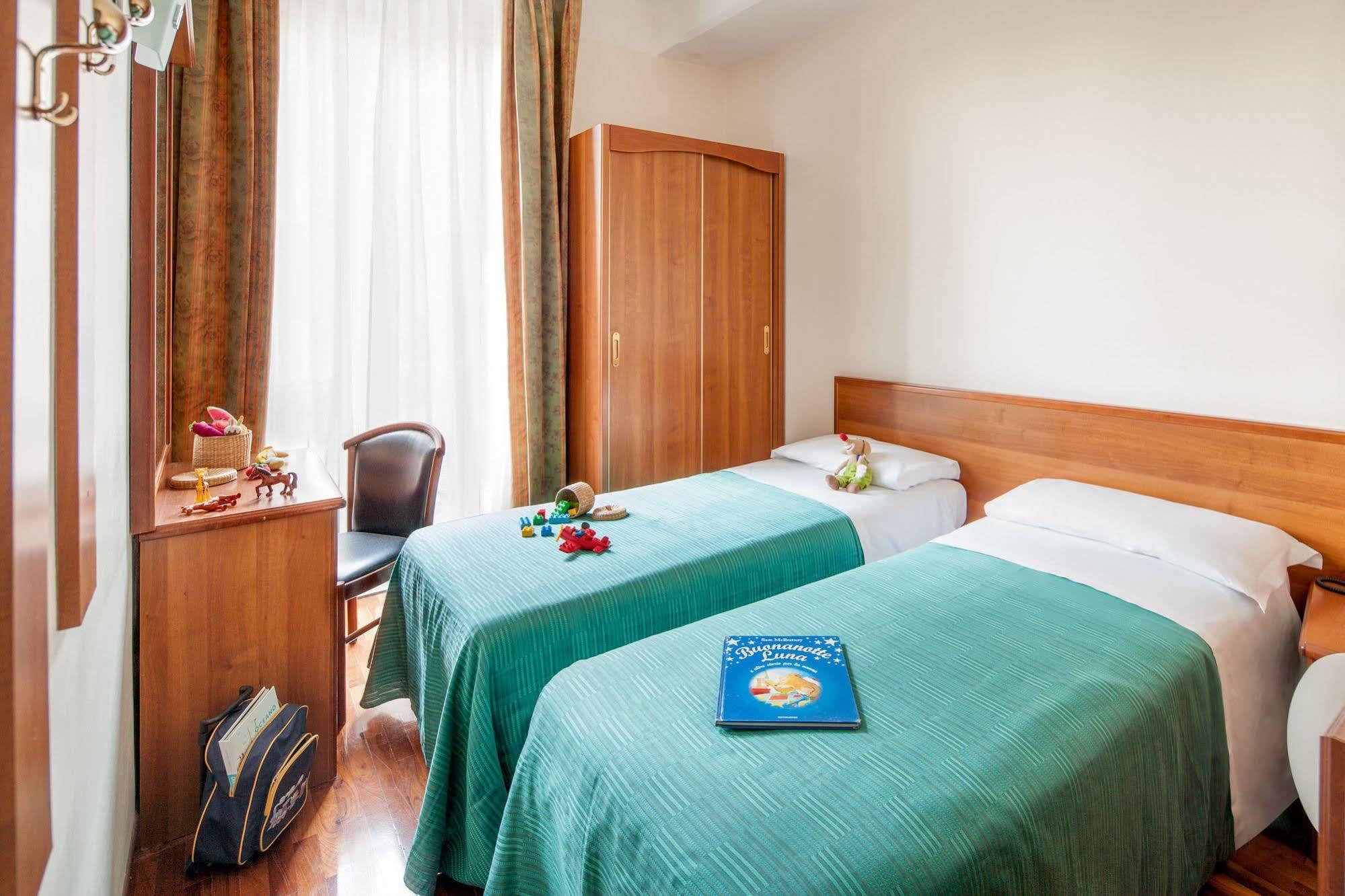 Hotel Riviera 라팔로 외부 사진